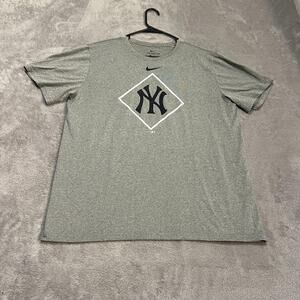 New York Yankees Shirt Mens XL Gray MLB Baseball Dri Fit Nike Tee Lightweight